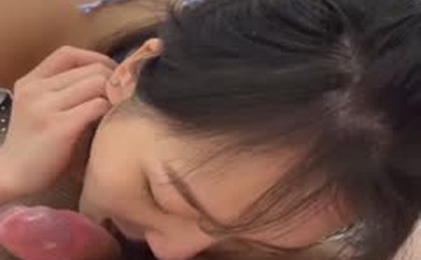 3000块钱的交际花深喉吃的咕咕响