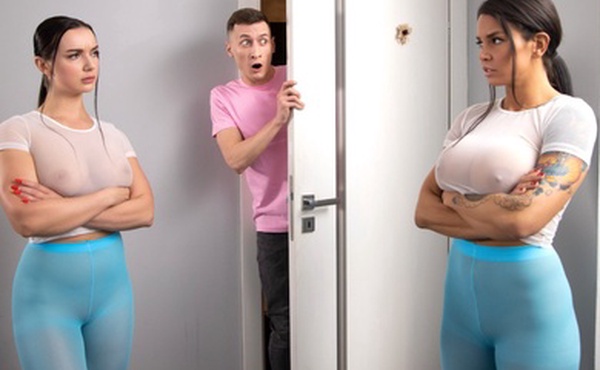 欧美搞笑剧情-两个姐姐吵架过程中弟弟盯上了姐姐的大奶