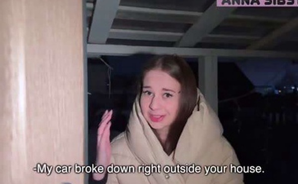 前女友说太晚了回不来家就在我家住一晚上