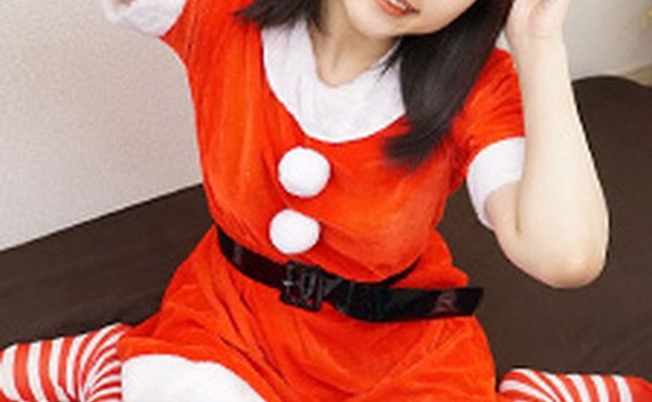 圣诞老人没穿内裤撒尿 白井由纪