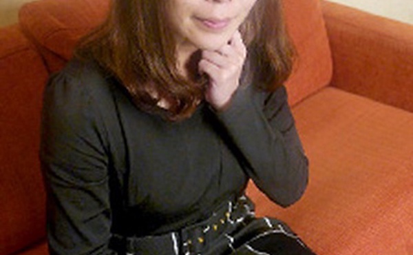 不好意思出演AV却用田径训练过的臀部达到高潮的素人正妹 百濑麻衣