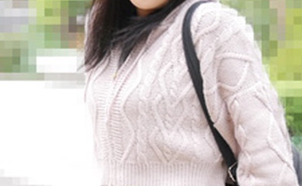 业余第一枪！当我脱掉一个冷静素人女孩的衣服后，我发现她有一个惊人的F罩杯。一之濑由衣