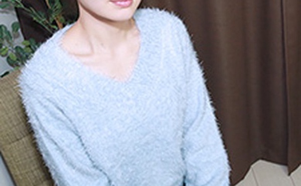 素人AV采访～在影像俱乐部工作～杉浦香音