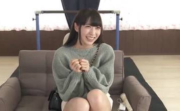 SVDVD-913耐えたら賞金ダメならデカマラ即ハメ未成年女子大生ガニ股顔面騎乗クンニチャレン