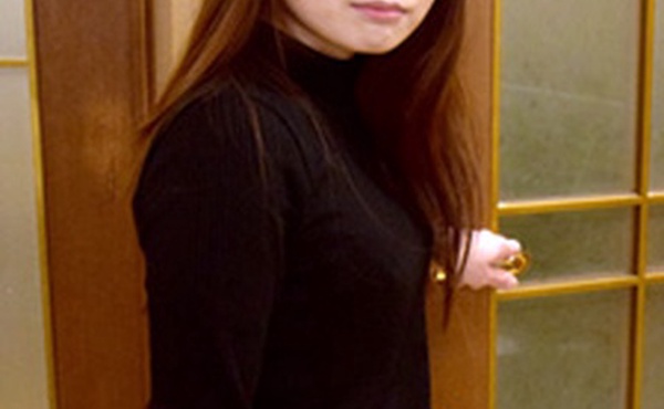 终于找到了一位很难预订的受欢迎的酒店小姐。山仓明子