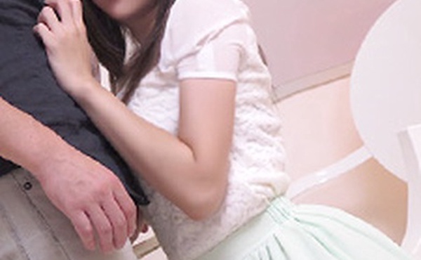 我喜欢自拍，但我男朋友给我拍了照片 橘优奈