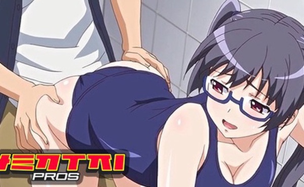 Tomoya用遥控振动器和他的鸡巴让木更伊织和百花射精