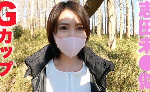 FC2-3250687 Gカップ美巨乳、クビれボイン！！大人の魅力満載！！！ぷるんっぷるんのGカップおっ-cd2