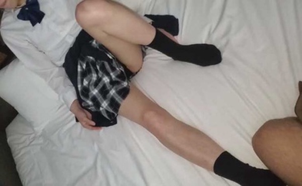 FC2-3126744 【2004年生】高身長ギャル·初ハメ撮り