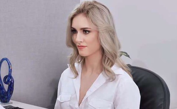 『无码中字』办公室OL超美女白领随时候命等待老板的鸡吧临幸