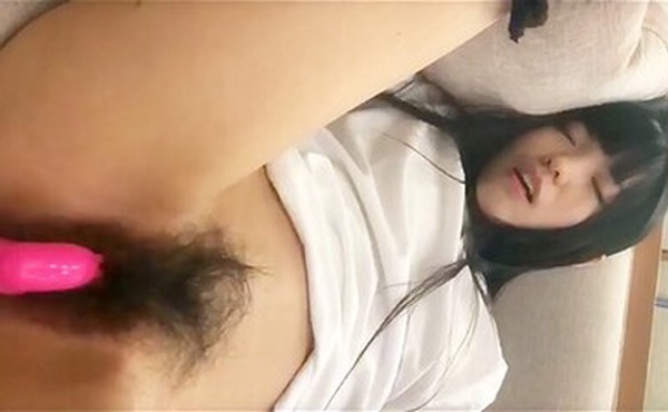 调教即将升上大学的可爱兔牙小表妹