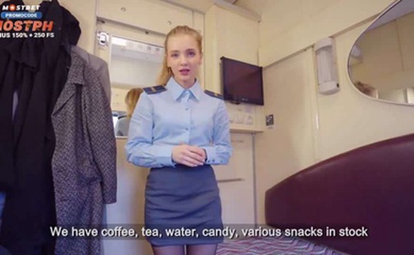 火车售票员提供VIP服务其中包括她的骚逼