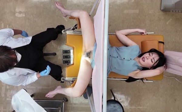 媚薬受胎 不妊治療薬の代わりに媚薬を投与された若妻は、感度の上がり切った膣奥への種付けプレスで至高の快楽に満たされ、絶対に孕むまで何度も中出しを求め続けた。 黒島玲衣Uncensored-REAL-948 